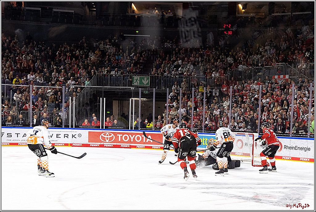 PENNY DEL;  Kölner Haie - Grizzly Wolfsburg; Köln, 21.09.2022